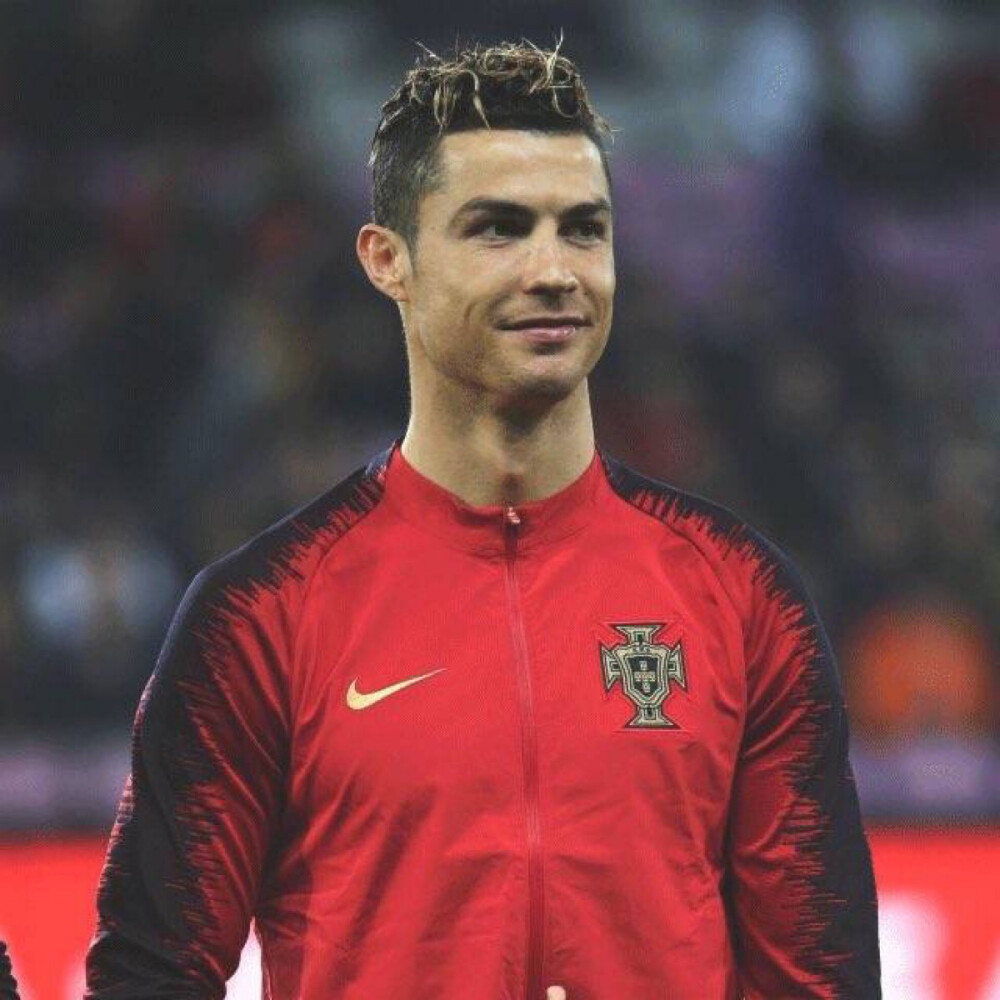 高效发挥！亚历山大半场6中5拿到17分3篮板3助攻（手感火热！亚历山大半场6投5中砍下17分3篮板3助攻）