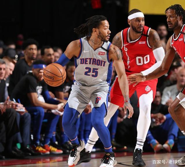 米体：邓弗里斯合同中有2500万欧解约条款，每年都会生效（米兰体育报：邓弗里斯合同设有2500万欧解约金，条款每年可触发）