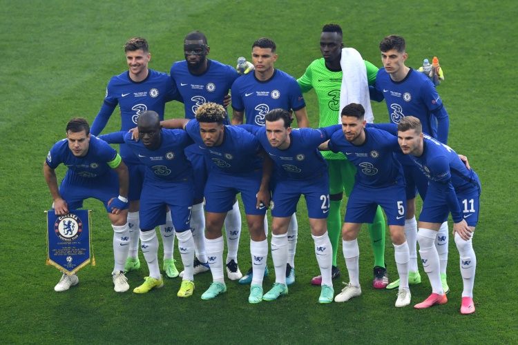 西班牙前国脚：尽管皇马成绩不错，但我看到的是阿隆索的退步（西班牙前国脚：皇马表现不俗，阿隆索却在走下坡路）