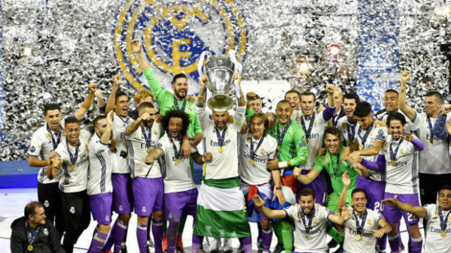 圣诞大战的期待与球队现状（圣诞大战前瞻与球队近况）