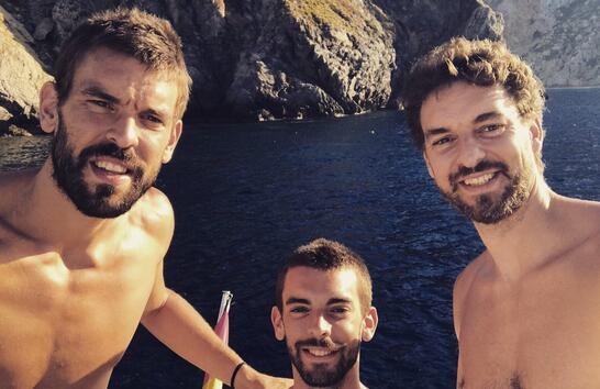 场均传球次数排名：勇士高居第一，湖人、雷霆联盟垫底（场均传球次数榜：勇士居首，湖人与雷霆并列垫底）