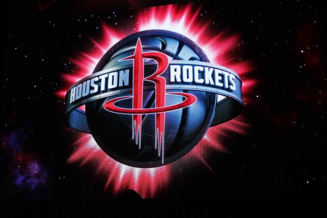 关键时刻挺身而出，帕罗特是爱尔兰首位世预赛客场戴帽的球员（帕罗特关键时刻爆发，成爱尔兰首位在世预赛客场上演帽子戏法的球员）