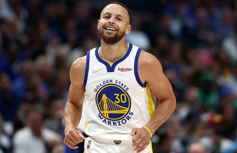 阿斯：霍安状态恢复如初，复出即帮巴萨时隔十场比赛再获零封（阿斯：霍安伤愈归来即奉零封，助巴萨终结十场无零封纪录）