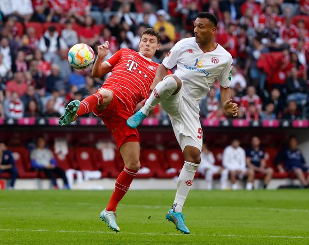 防守降级明显！快船本赛季限制对手三分和罚球命中率均排倒数（快船防守显著退步：本季对手三分与罚球命中率均居联盟后列）