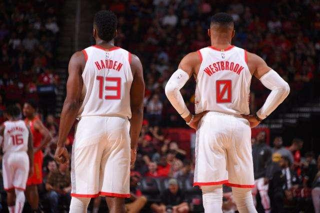 西媒：只要巴萨夺冠拉波尔塔就能再任，丰特想拉拢梅西恐没戏（西媒：巴萨若夺冠拉波尔塔可连任，丰特拉拢梅西恐难成行）