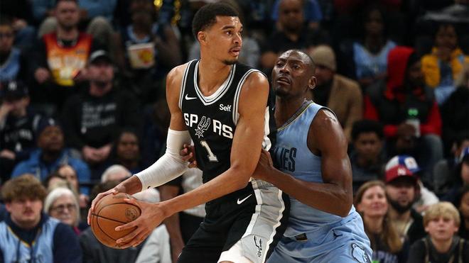 欧冠淘汰赛前瞻：拜仁主场迎战利物浦,（欧冠淘汰赛前瞻：拜仁坐镇主场对阵利物浦）