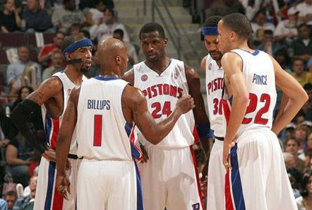 西甲-姆巴佩帽子戏法 皇马3-0客胜巴拉杜利德（西甲：姆巴佩戴帽，皇马客场3-0击败巴拉杜利德）