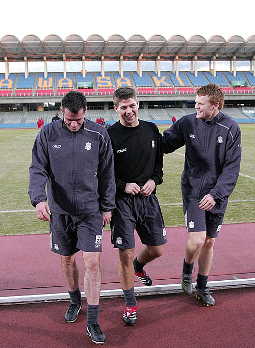 米体：邓弗里斯预计12月中旬回归；姆希塔良、达米安接近复出（米体：邓弗里斯或将于12月中旬复出，姆希塔良与达米安复出在即）