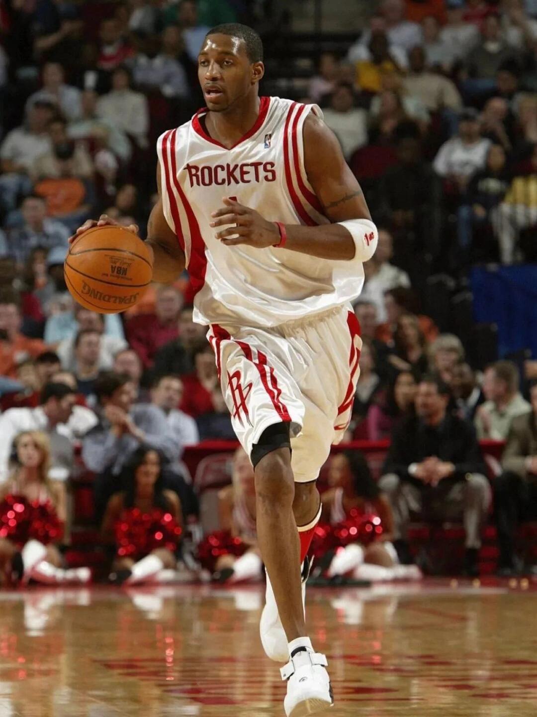 电场球场：从英超两连降的卢顿镇开建新主场（电场球场：卢顿镇英超两连降后启动新主场建设）