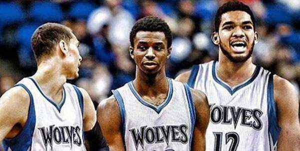 海纳：有一两家英超球队曾对孔帕尼有意，但我们是拜仁慕尼黑（海纳：一两家英超队曾追逐孔帕尼，但我们是拜仁慕尼黑）