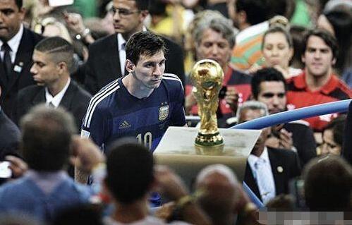 祝贺，足协推荐的谭杰、青苗联赛获亚足联草根足球特殊贡献奖（足协推荐的谭杰与青苗联赛荣获亚足联草根足球特殊贡献奖）