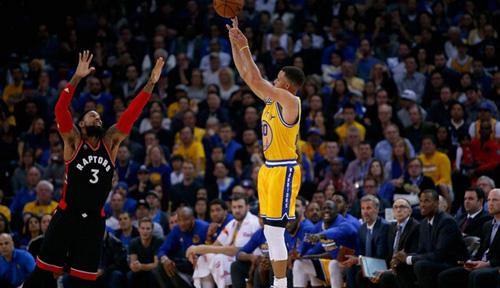 76人vs勇士首发：恩比德复出搭档马克西，霍福德首次首发（勇士战76人首发公布：恩比德复出联手马克西，霍福德迎来首次先发）