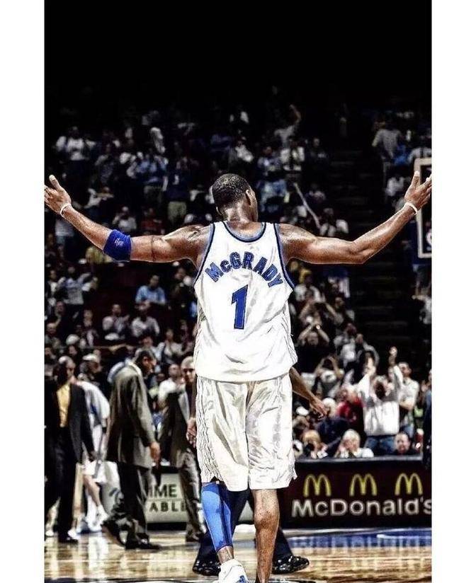 镜报：曼联100英镑开放球迷参观卡灵顿新基地，可进入更衣室（镜报：曼联开放卡灵顿新基地参观，票价100英镑，球迷可进更衣室）