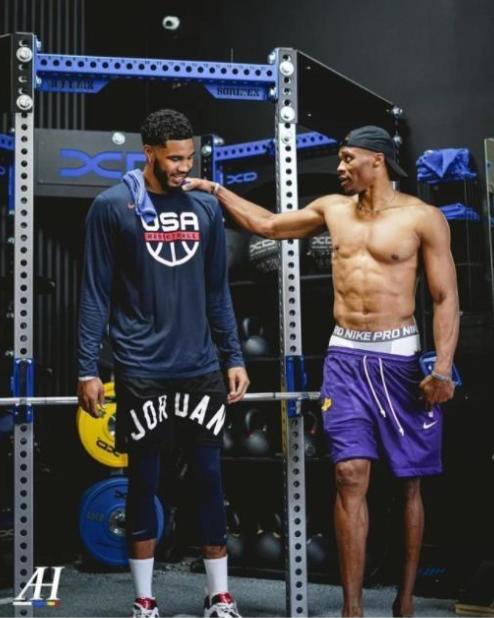 苏亚雷斯：我渴望上场比赛，最近的成绩让队员们士气高昂（苏亚雷斯：迫不及待想出战，近期战绩提振全队士气）