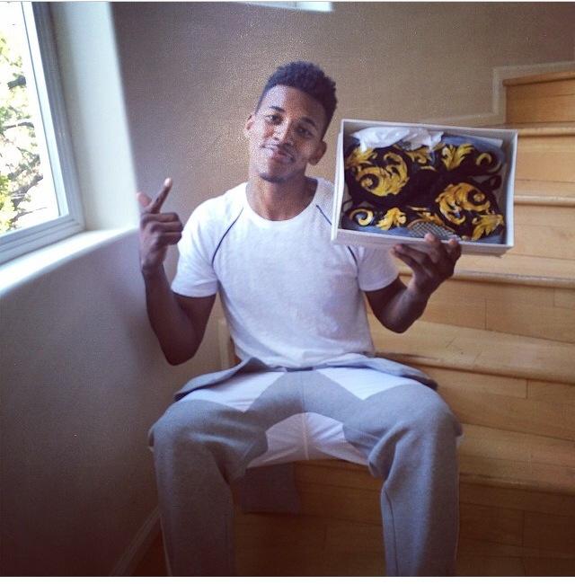 皇马青年军再战欧洲！青年欧冠32强对阵马赛，未来之星即将绽放（皇马小将再征欧战：青年欧冠32强迎战马赛，明日之星蓄势待发）