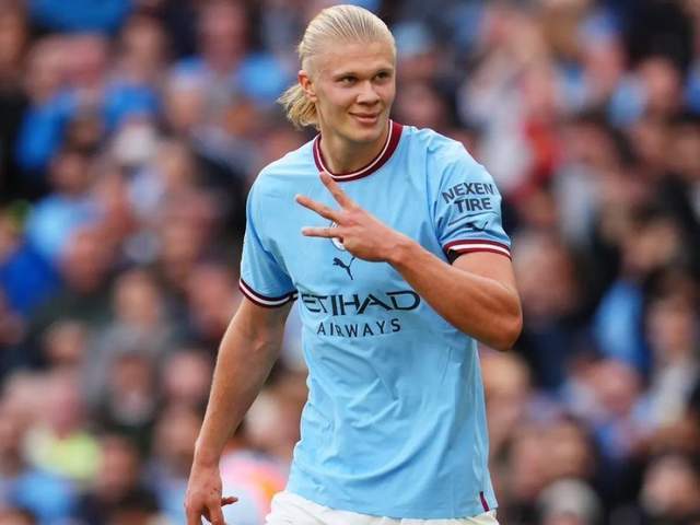 喋喋不休！克里斯造成杀伤后不停抱怨 被吹技犯送徐杰1分（抱怨惹祸：克里斯造杀伤后被吹技术犯规，徐杰多拿1分）